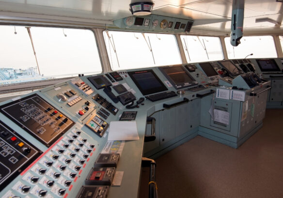 Ships_bridge_03